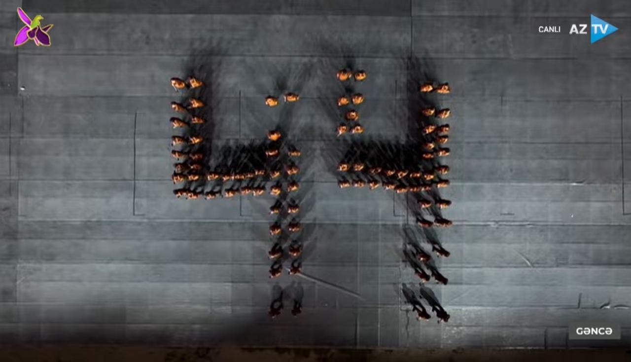 Açılış mərasimində möhtəşəm "Dəmir yumruq" şousu - VİDEO (FOTO)